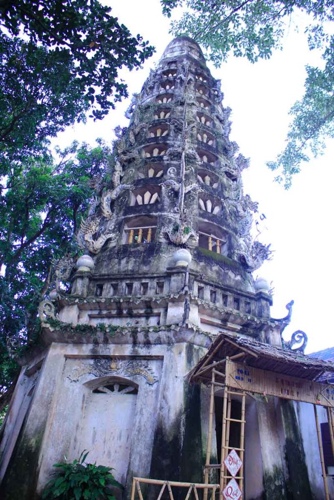 Duong Lam Ancient Village 1